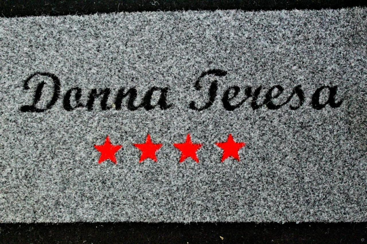 מלון נאפולי Donna Teresa מראה חיצוני תמונה